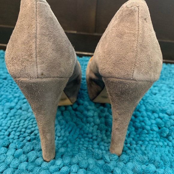 Jessica Simpson charcoal & tan heel - Picture 4 of 8